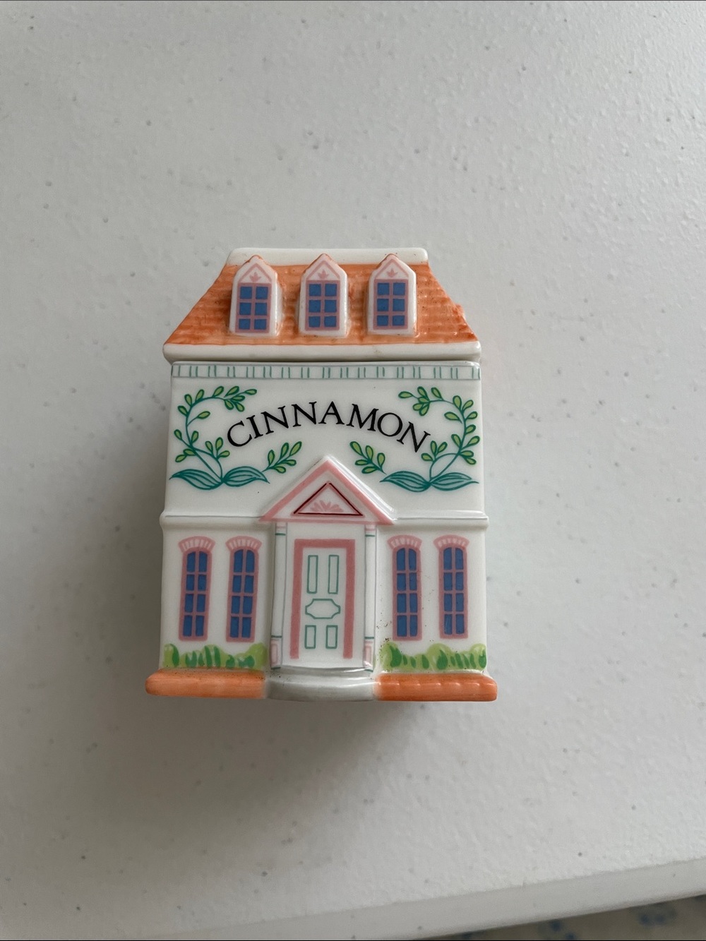 1989 Lenox Spice Village Cinnamon